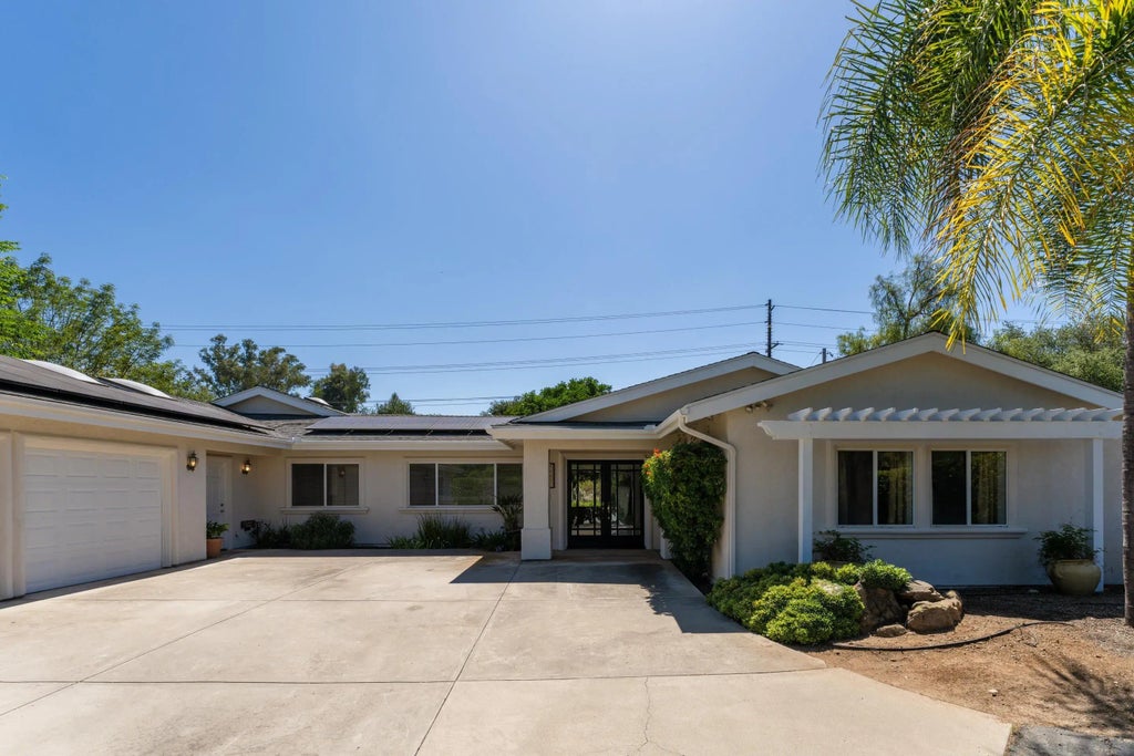 16611 Orchard Bend Rd, Poway