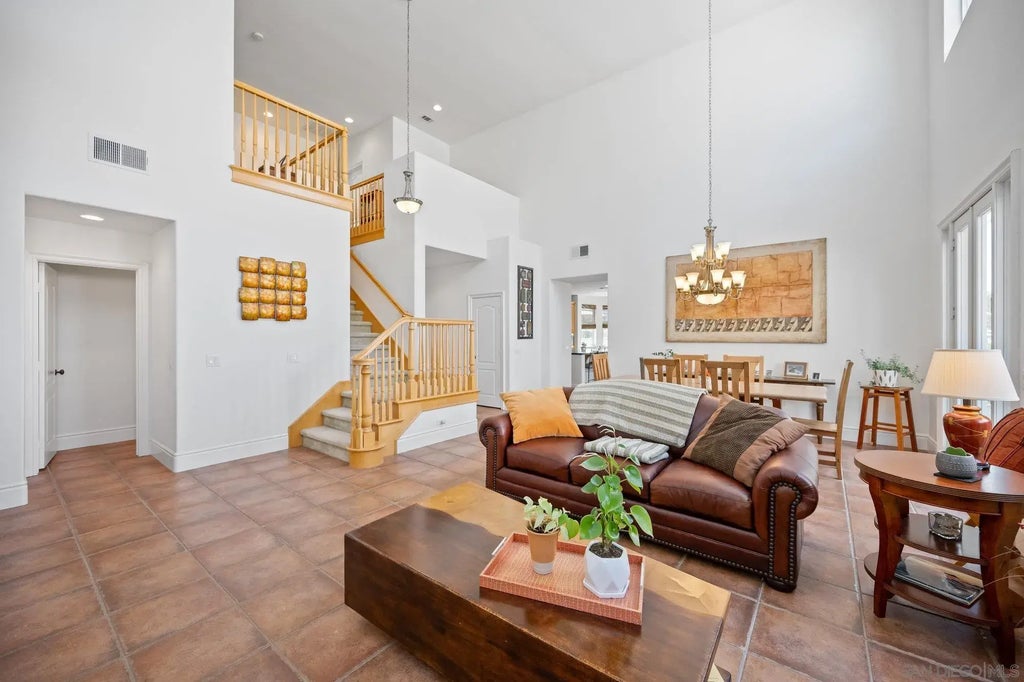 3243 Avenida Aragon, Carlsbad