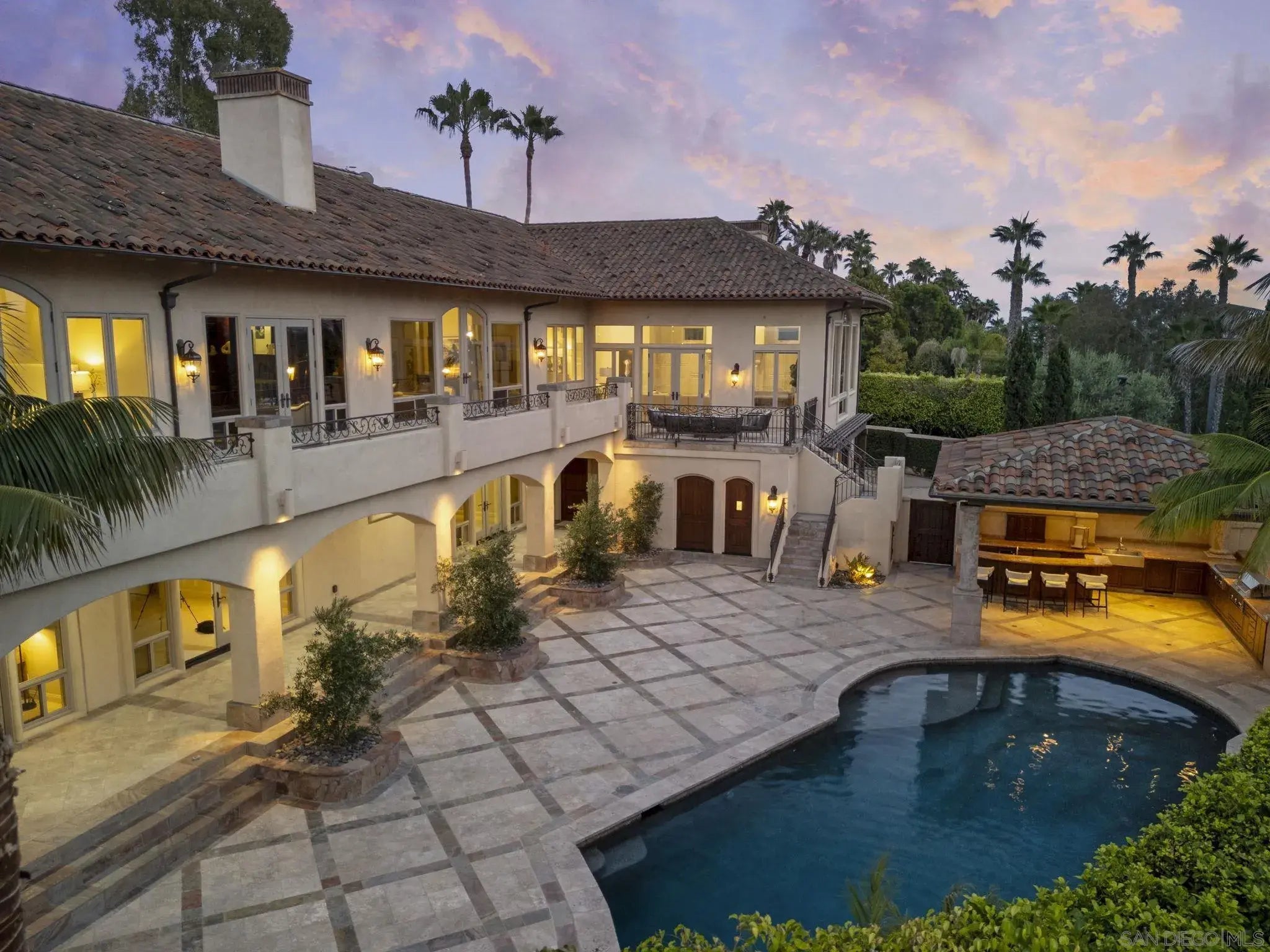 Photo of Listing #250033130