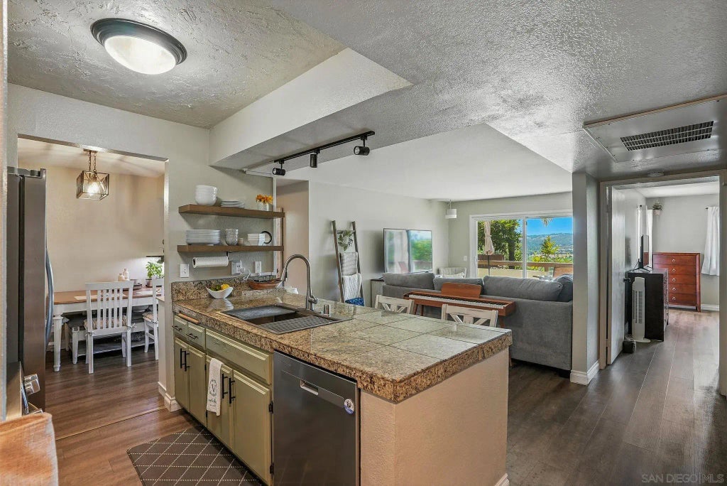 31940 Del Cielo Este D3, Bonsall