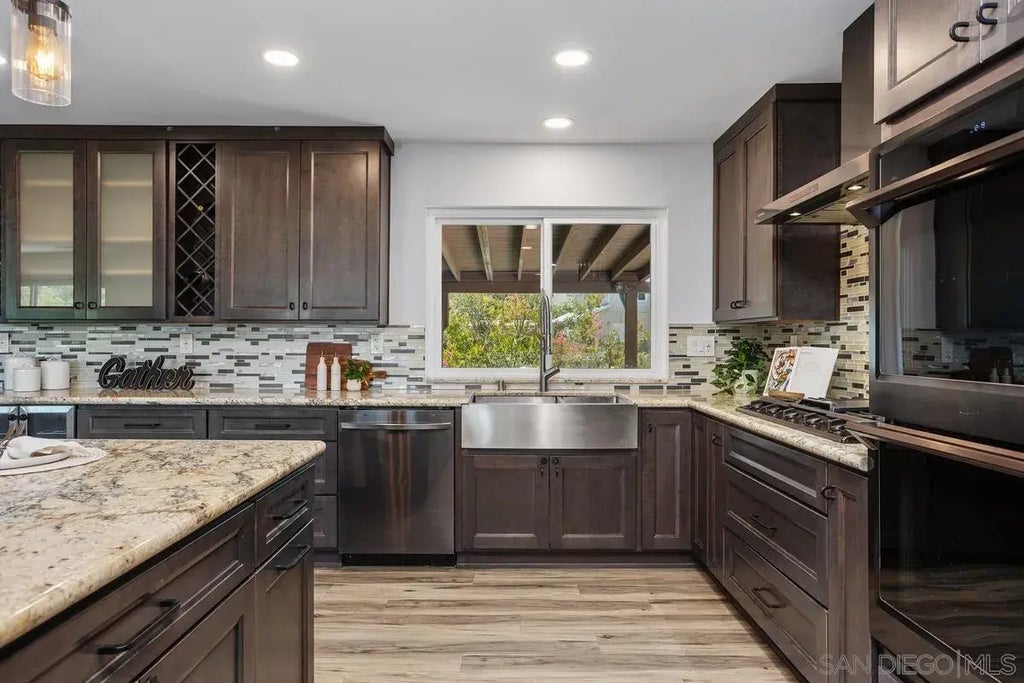 14210 Tierra Bonita Road, Poway