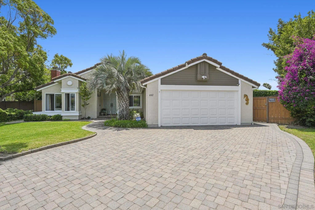 602 Hollyridge Drive, Encinitas