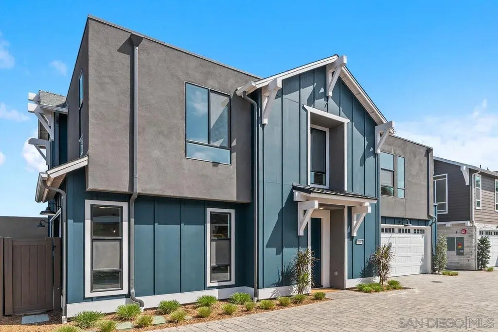 569 N Vulcan Ave, Encinitas