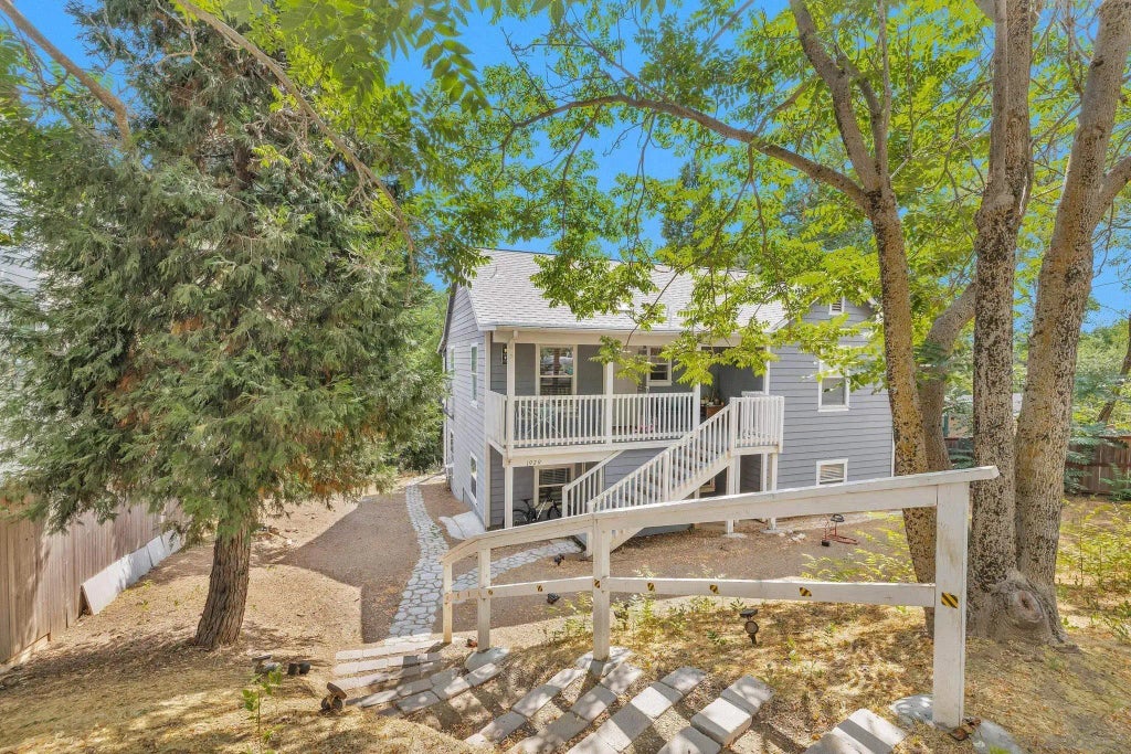 1929 3rd. St, Julian