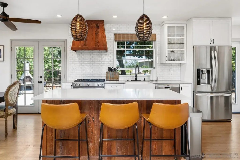 5610 Spartan Dr, COLLEGE GROVE