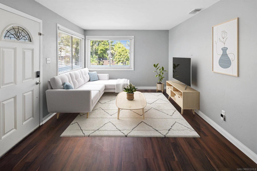 6667 Valjean Ct, LINDA VISTA