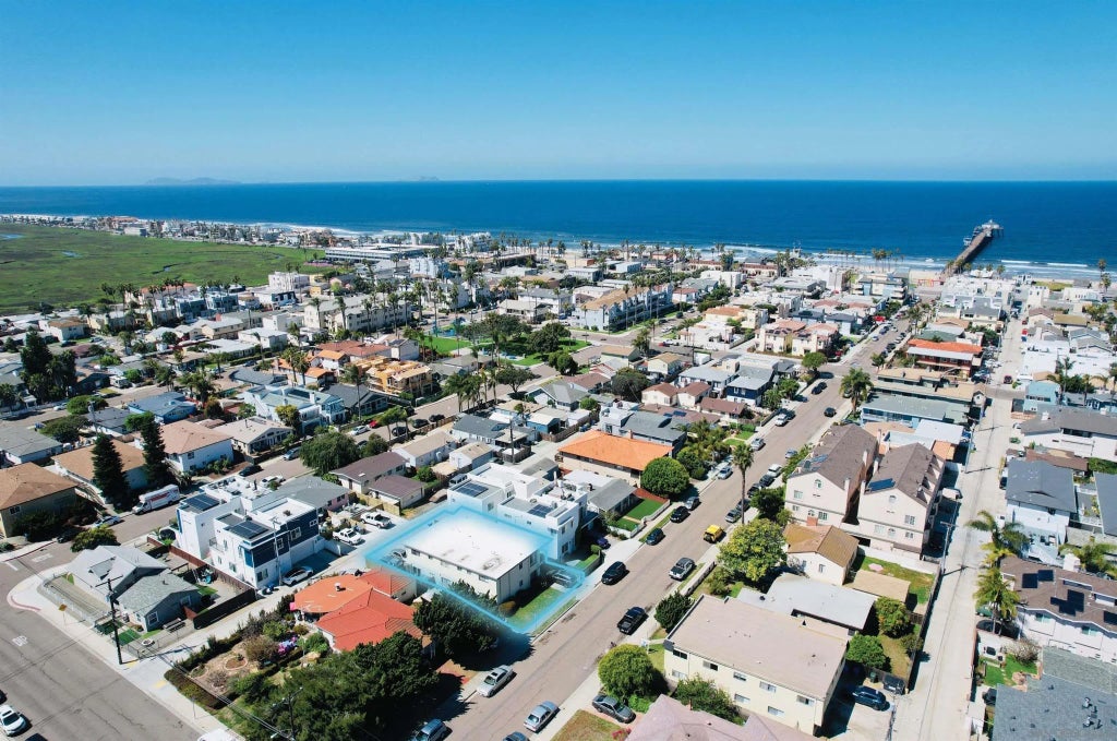 277 Evergreen, Imperial Beach