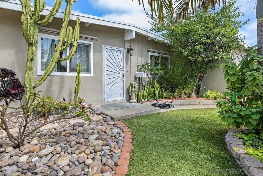 4645 Coconino Way, CLAIREMONT