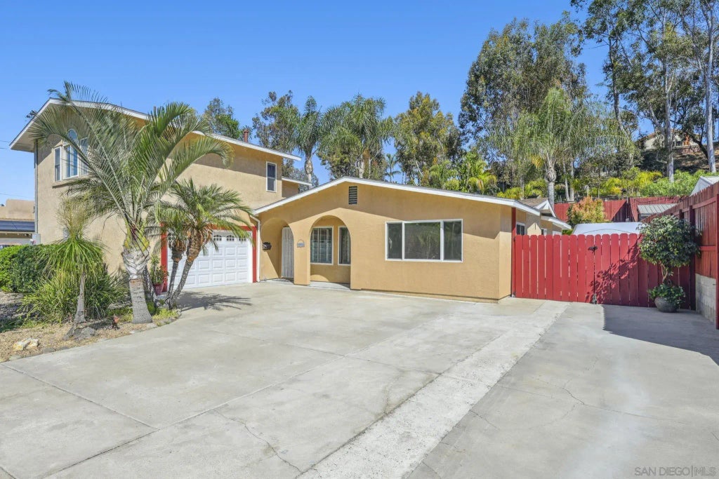 12536 Glen Oak Rd, Poway