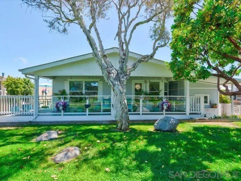 7304 Santa Barbara St 325, Carlsbad