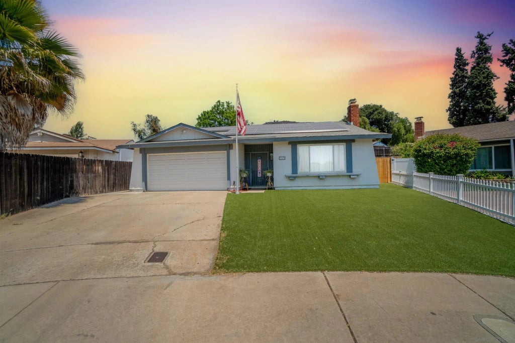 1763 Summer Place Dr, El Cajon