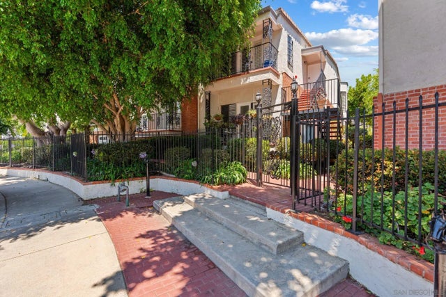 2630 Pirineos Way 4, Carlsbad