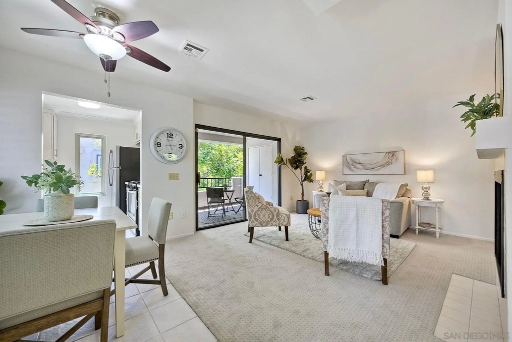 10692 Dabney Dr 102, MIRA MESA