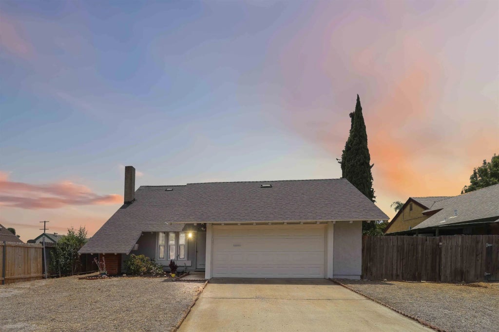 10945 El Nopal, Lakeside