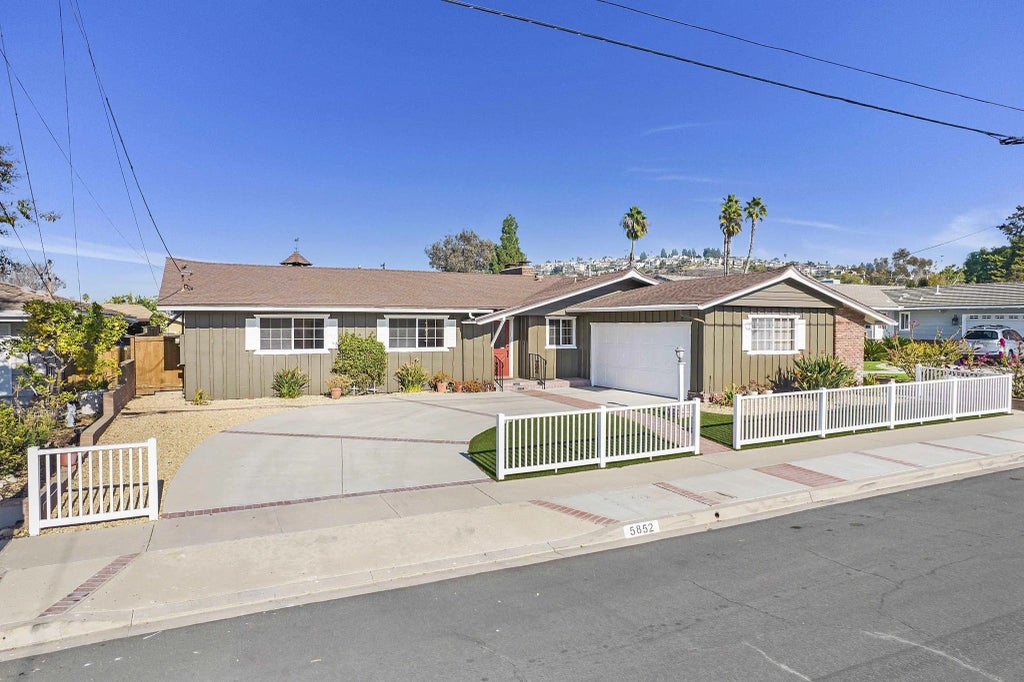 5852 Lomond Drive, DEL CERRO