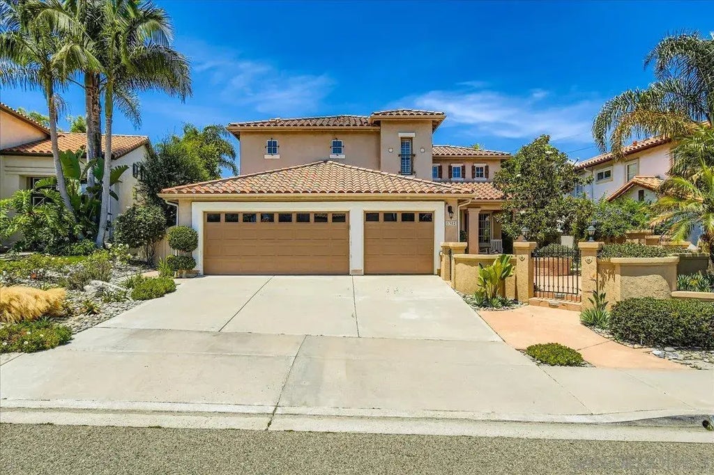 1382 Sparrow Rd, Carlsbad