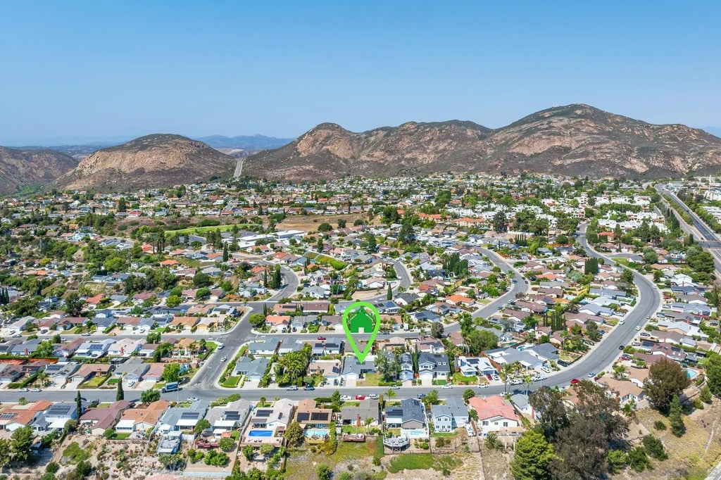 6490 Oakridge Road, DEL CERRO