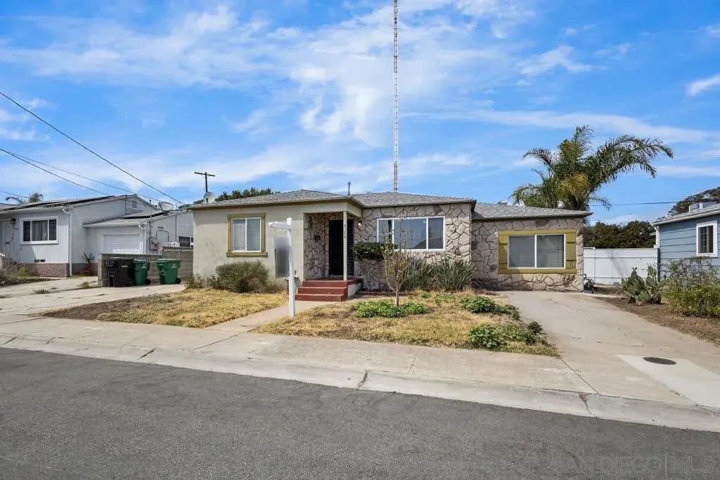 5170 Pirotte, Oak Park (OKPK)