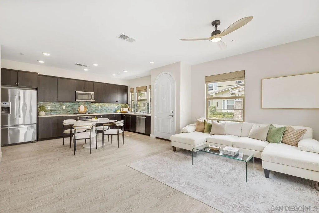 1676 Shorebreak Way, Encinitas