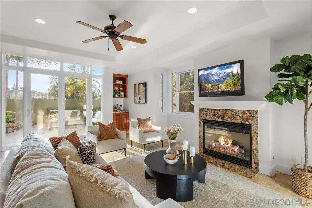 411 Orange Ave 1, Coronado