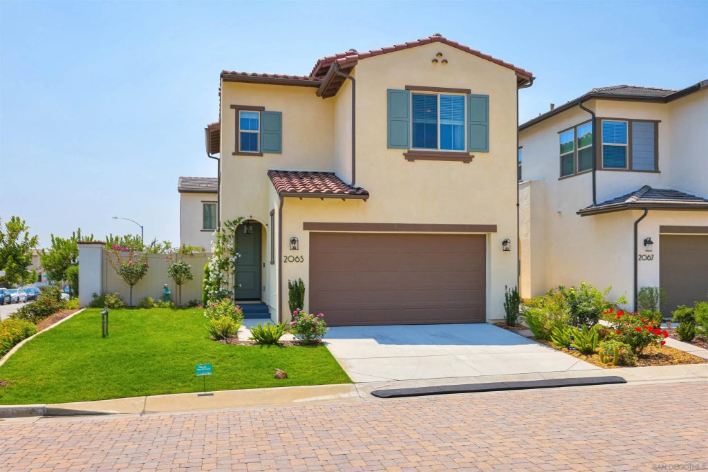 2065 Carol Lee Ln, Escondido