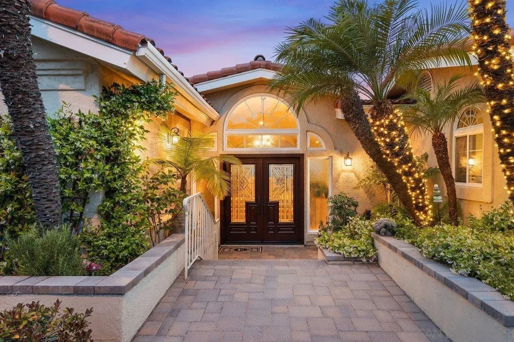 6303 Caminito Tenedor, Del Cerro (337)