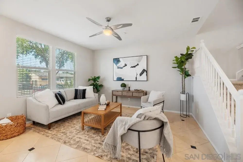 211 Calle Del Sol, Vista