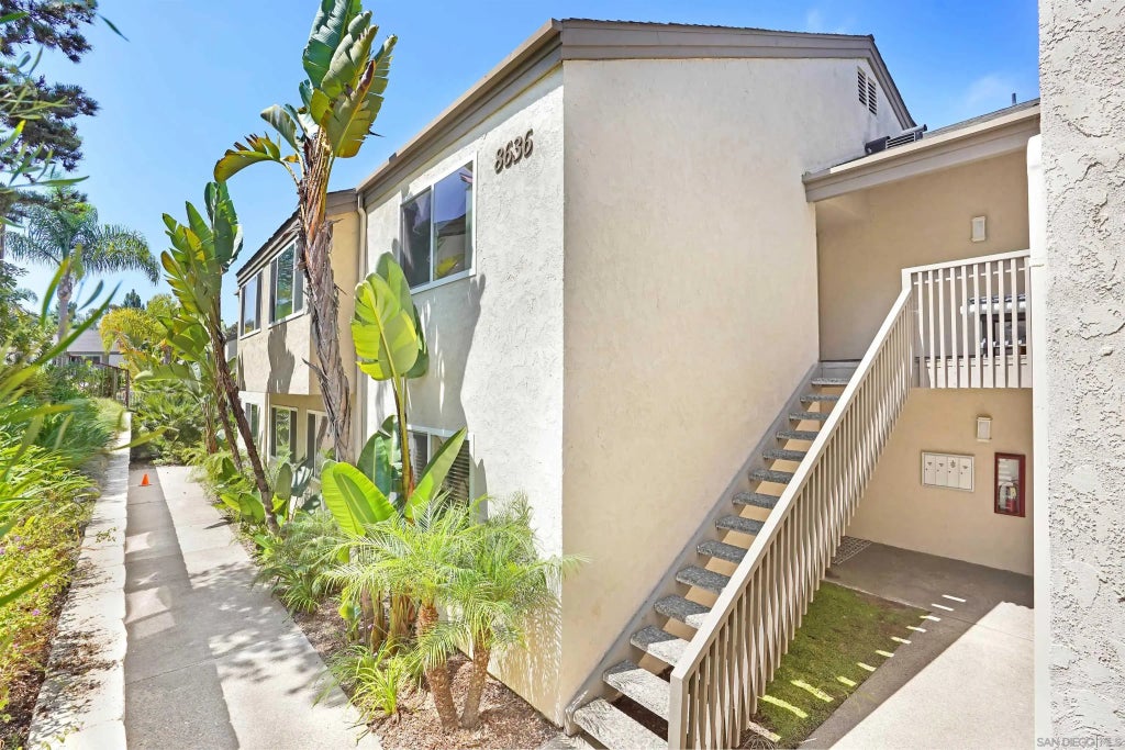 8636 Via Mallorca B, LA JOLLA