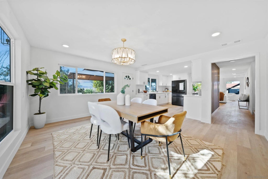 1711 Alhudson Dr, Escondido