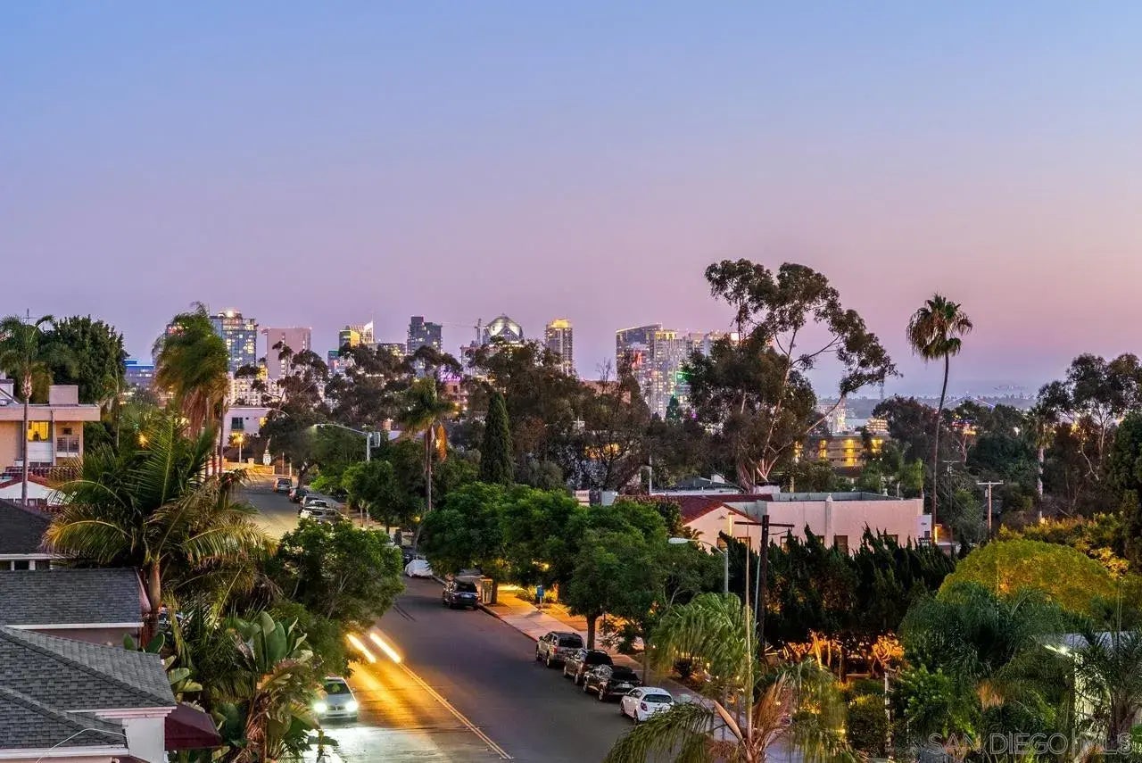 Photo of Listing #250036883