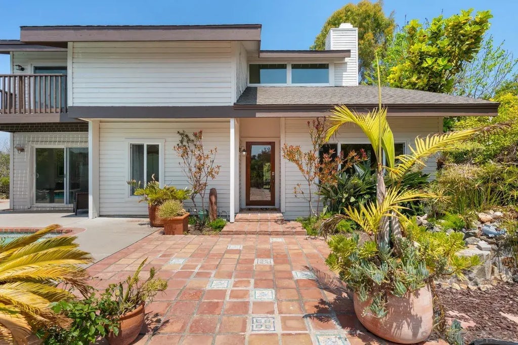 3018 Xana Way, Carlsbad