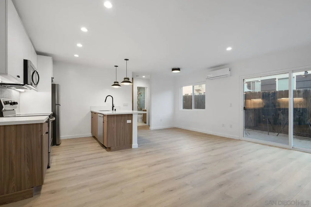 2101 Dale Street D, South Park (304)