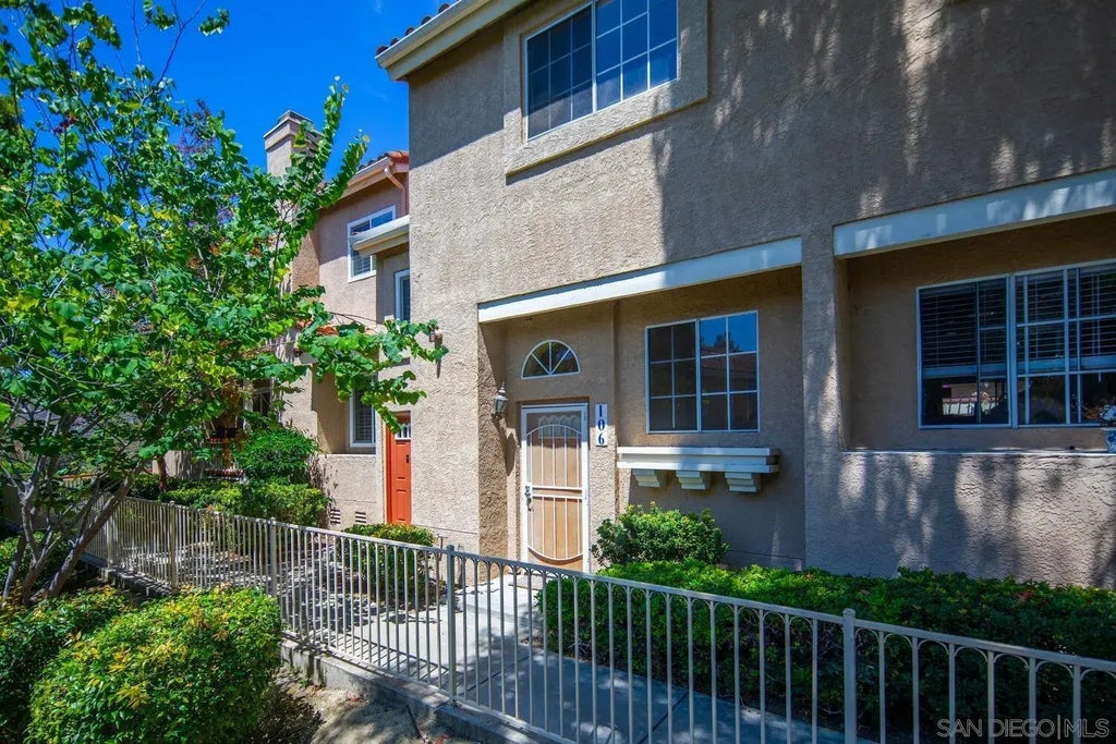 7737 Caminito Monarca 106, Carlsbad