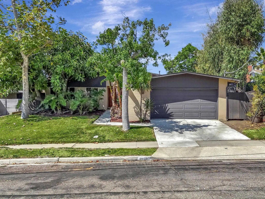 6426 Lake Athabaska Pl, SAN CARLOS