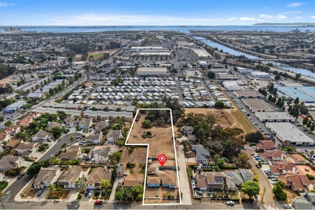 160 N Del Mar Ave, Chula Vista
