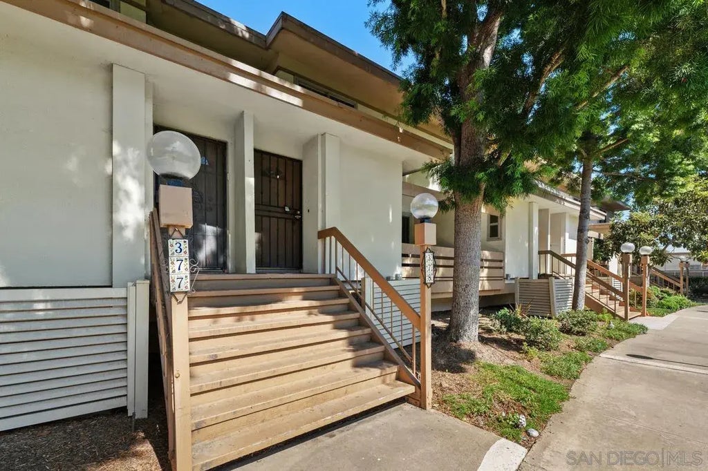 4098 Valeta Street 378, POINT LOMA