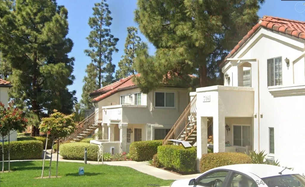 746 Easthore Terrace 108, Chula Vista