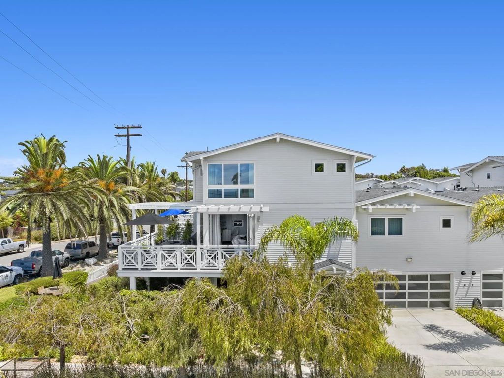 3325 Lincoln, Carlsbad