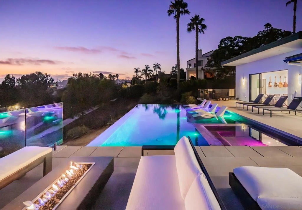 3240 Piragua St, Carlsbad