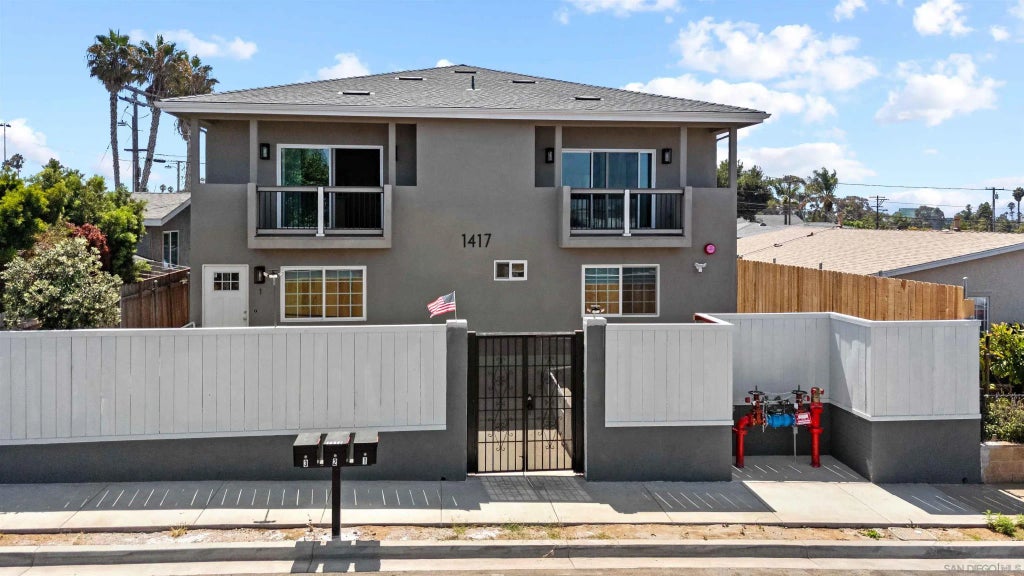 1417 Lemon  St, Oceanside