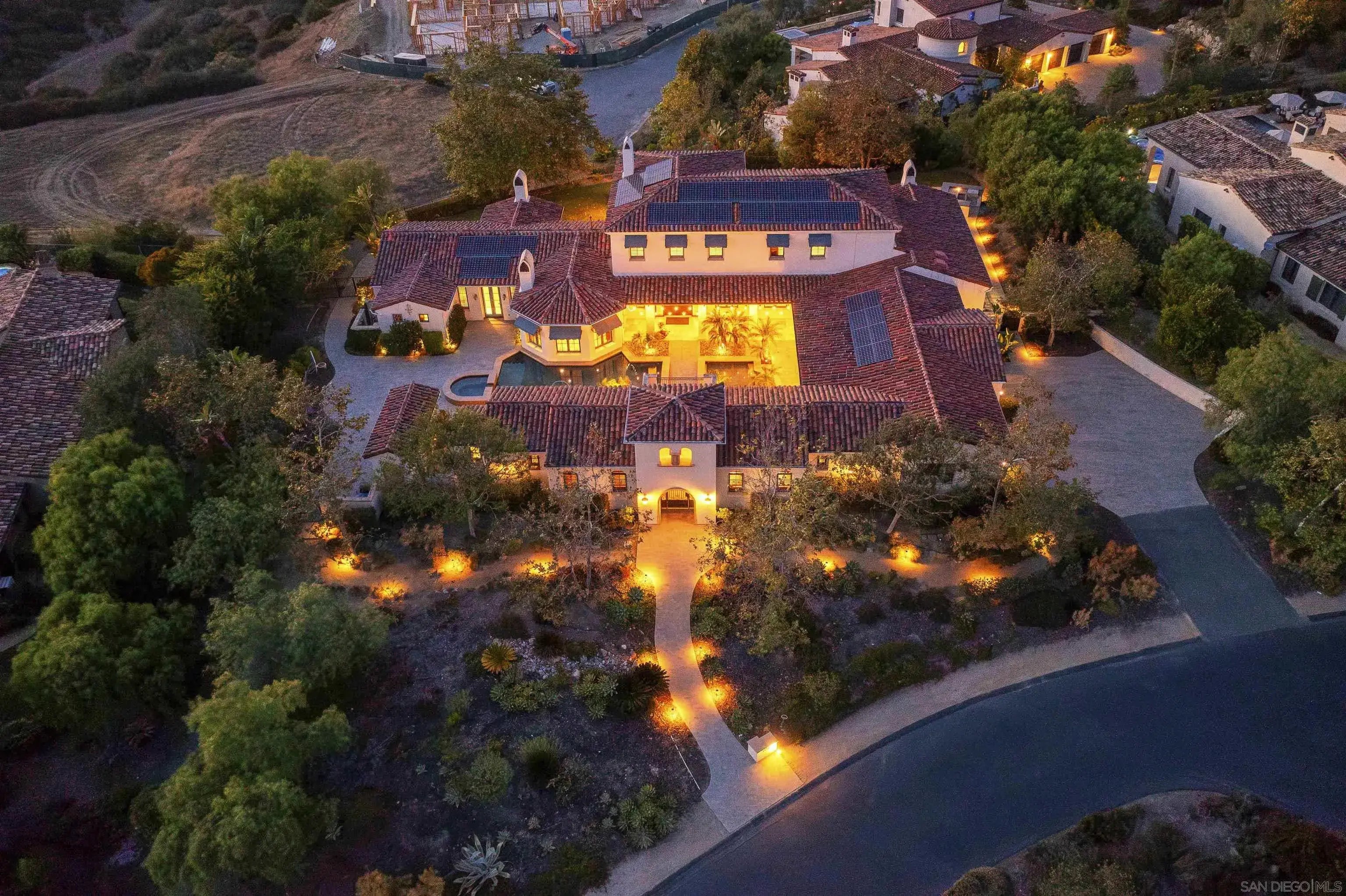 Photo of Listing #250037595