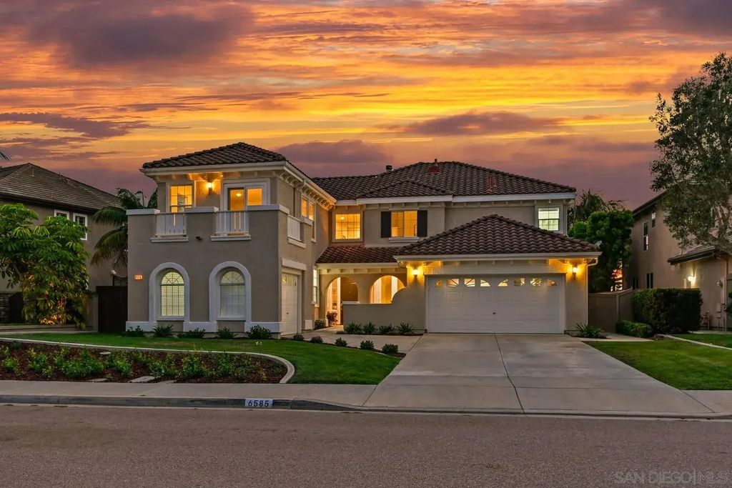 6585 Bluebonnet Dr, Carlsbad