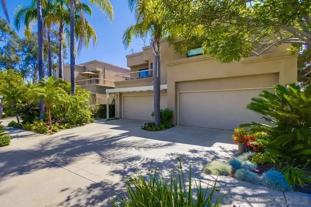 4135 Eagle St, MISSION HILLS