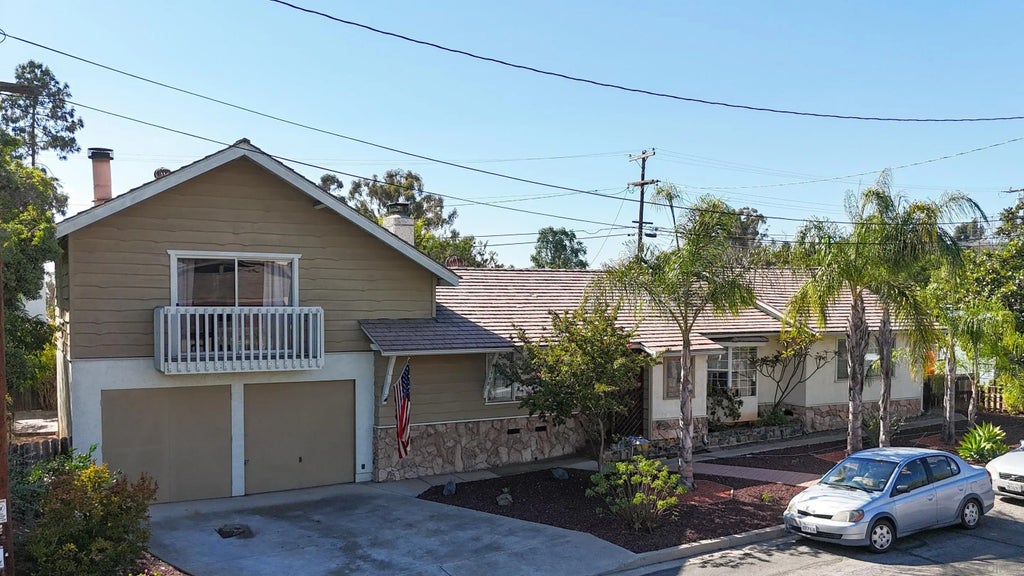 8550 Roach Drive, La Mesa