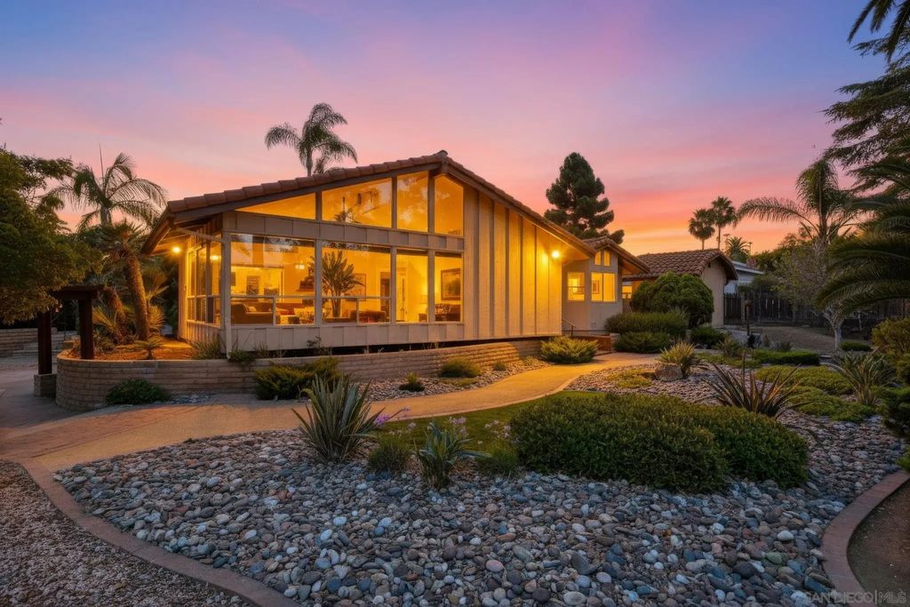 1303 Crestridge Dr, Oceanside