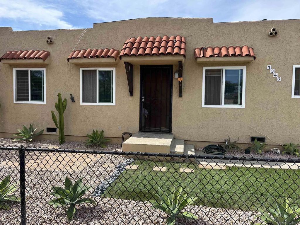 1346 Bush St, Oceanside