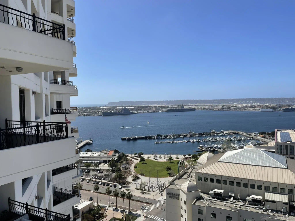 700 W Harbor 2501, SAN DIEGO