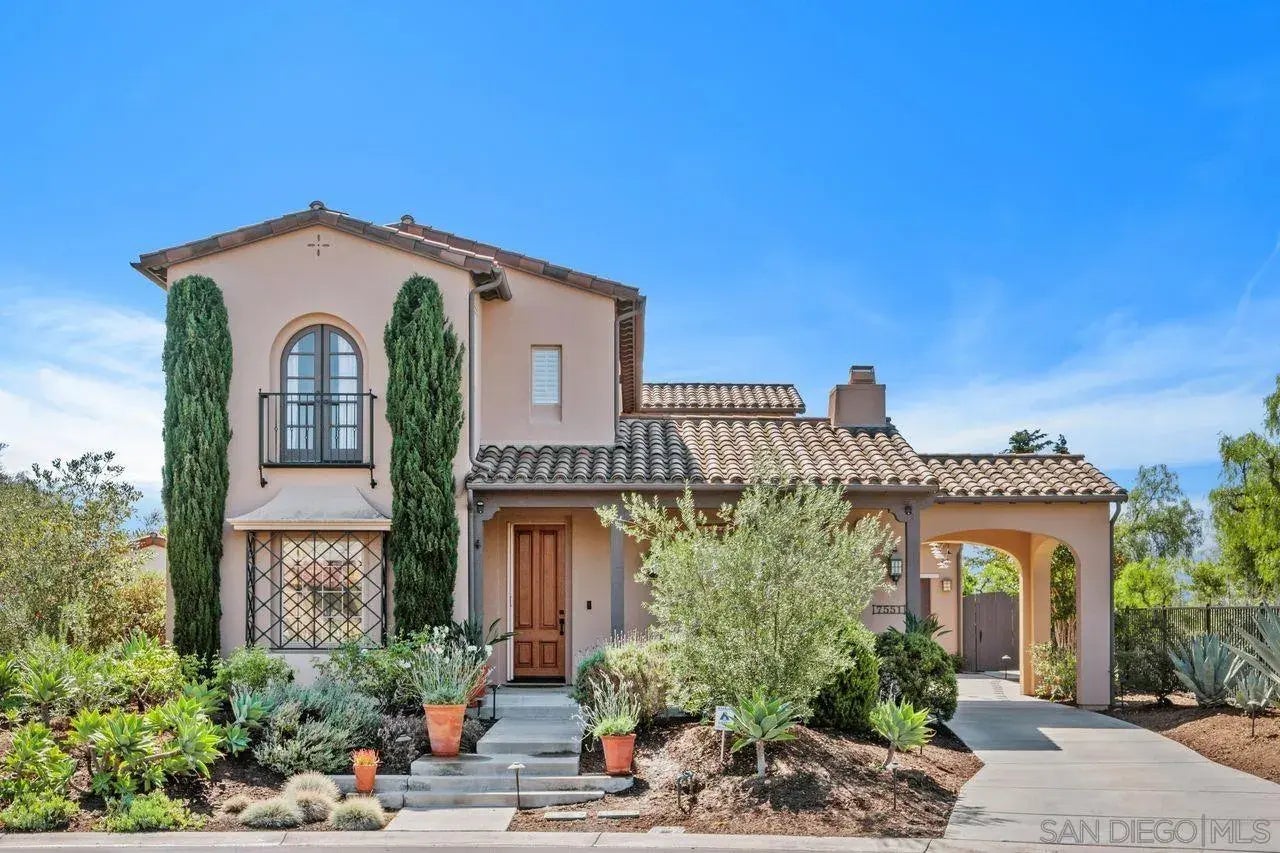 Photo of Listing #250038775