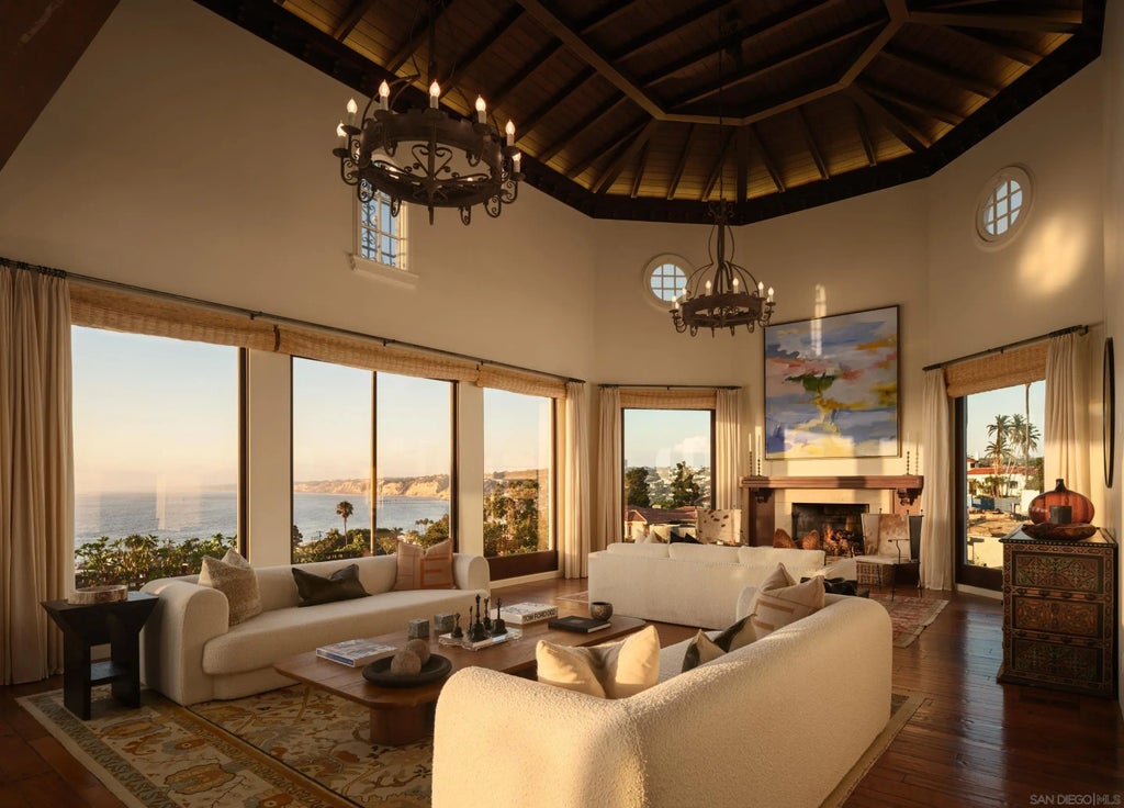 7757 Whitefield Pl, La Jolla