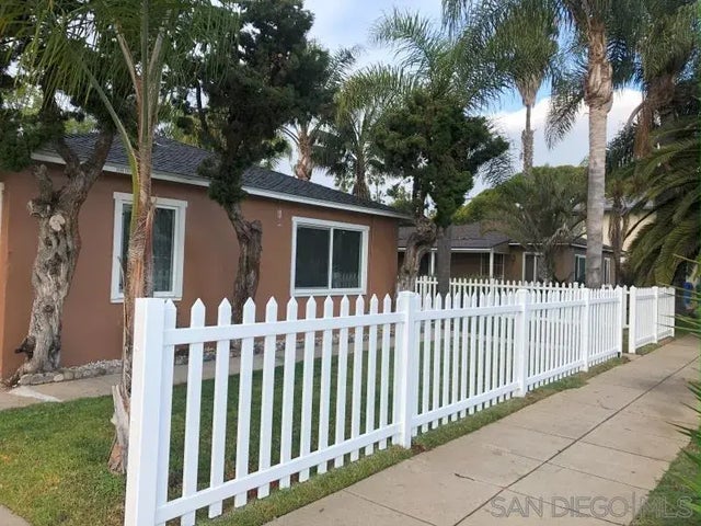 1909-1911 S S Freeman St, Oceanside